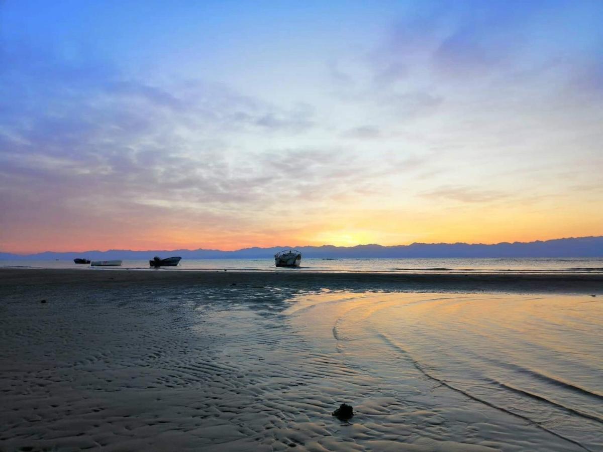 Sebaii Camp السباعى كامب شاطئ الترابين بجوار ويت بالس Nuweiba` Exterior foto