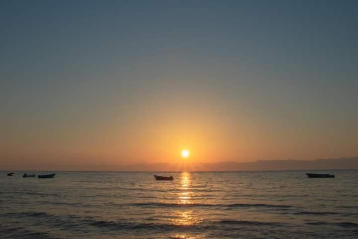Sebaii Camp السباعى كامب شاطئ الترابين بجوار ويت بالس Nuweiba` Exterior foto